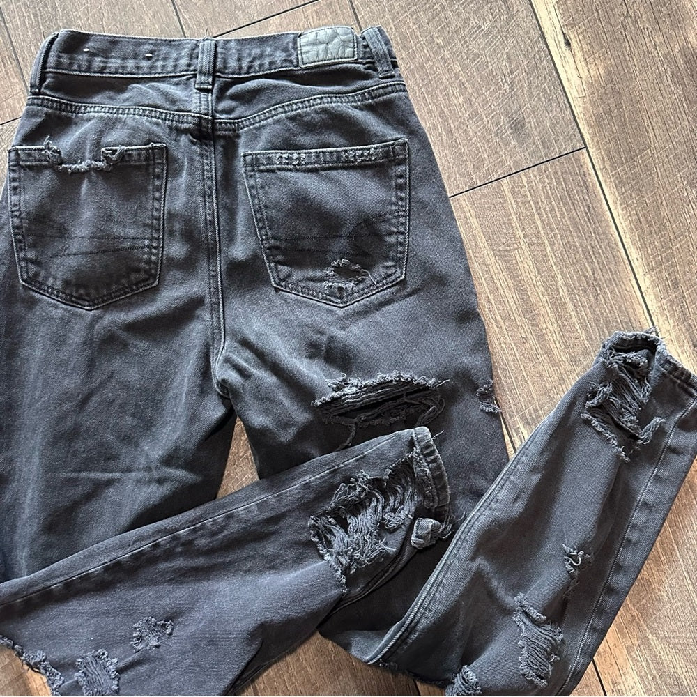 American Eagle Mom Jeans