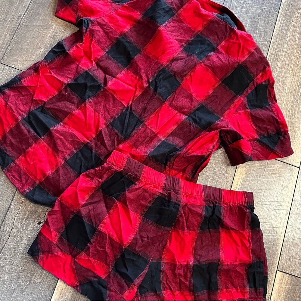 Victoria’s Secret Buffalo Plaid Pajama Set