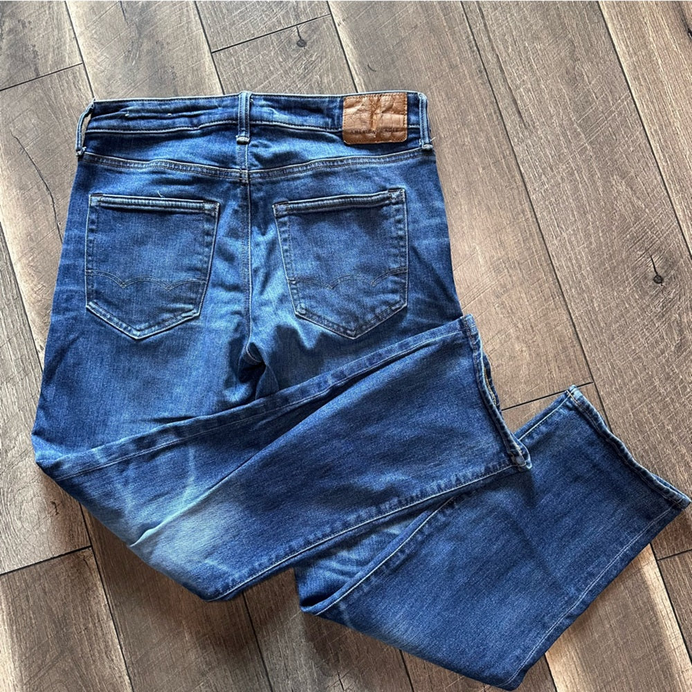 American Eagle Original Straight Leg Jeans