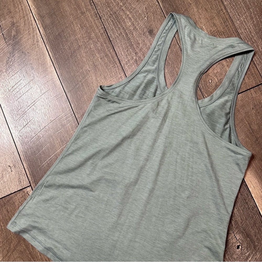 Vuori Performance Tank