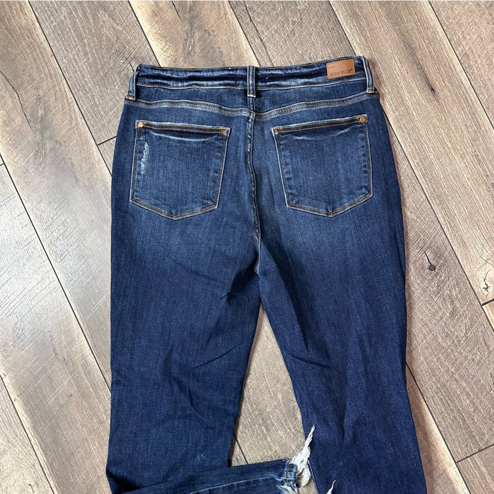 Judy Blue Relaxed Fit Skinny Jeans