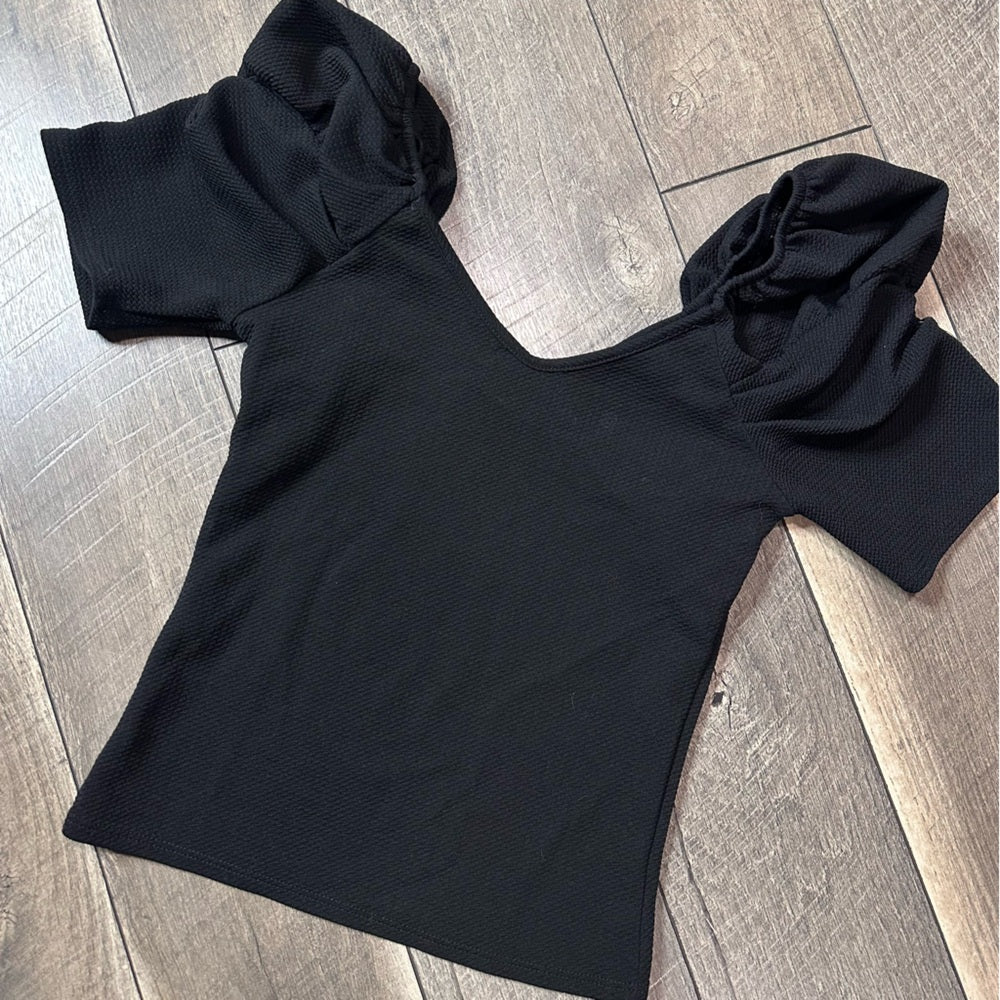 Joe & Elle Puff Shoulder Short Sleeve Top
