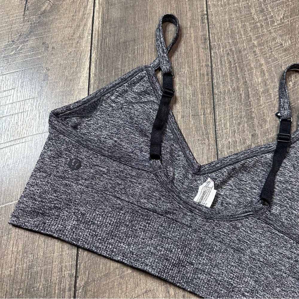 Lululemon Ebb to Street Bra *Light Support, C/D Cup
Heathered Grey