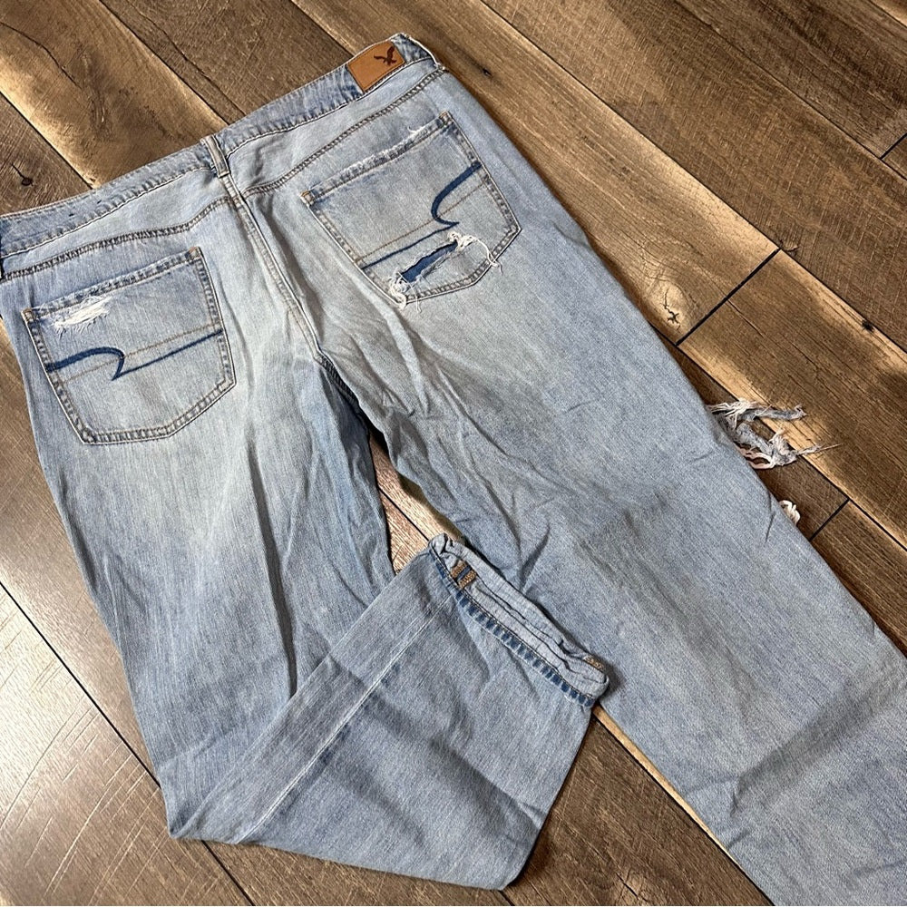 American Eagle Tomgirl Jeans