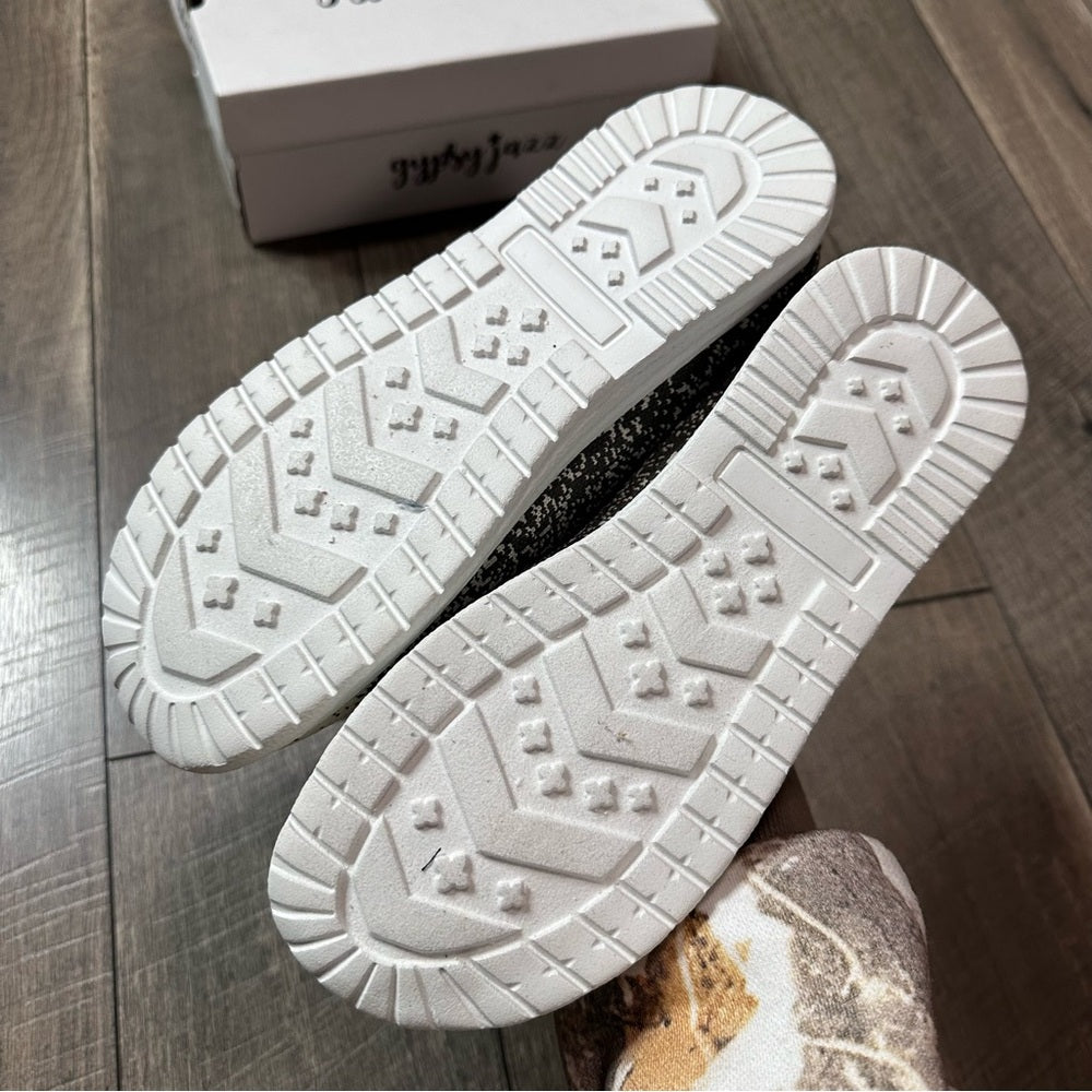 Gypsy Jazz Sporty Grey Slip On Shoes