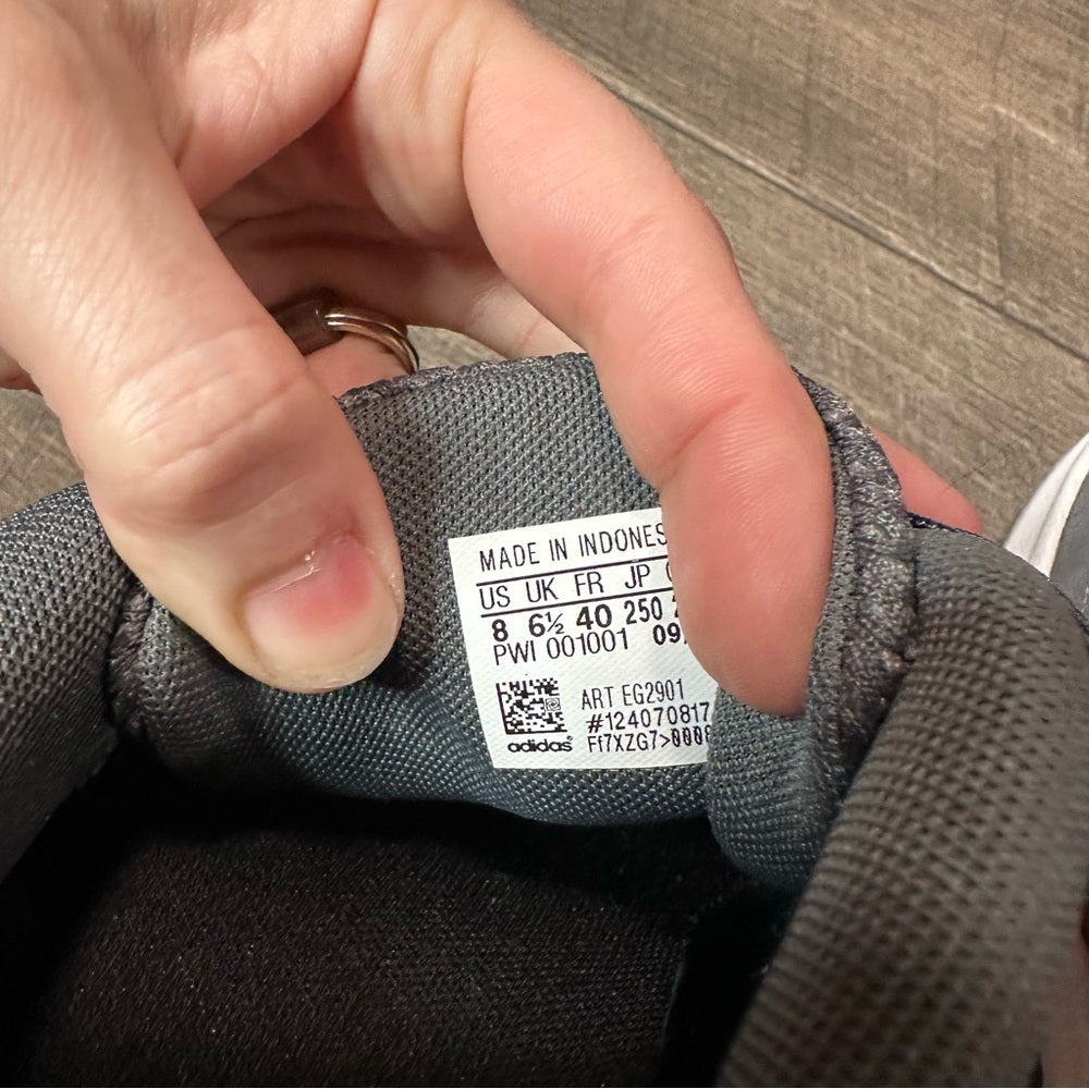 Adidas 90s Valasion Sneakers