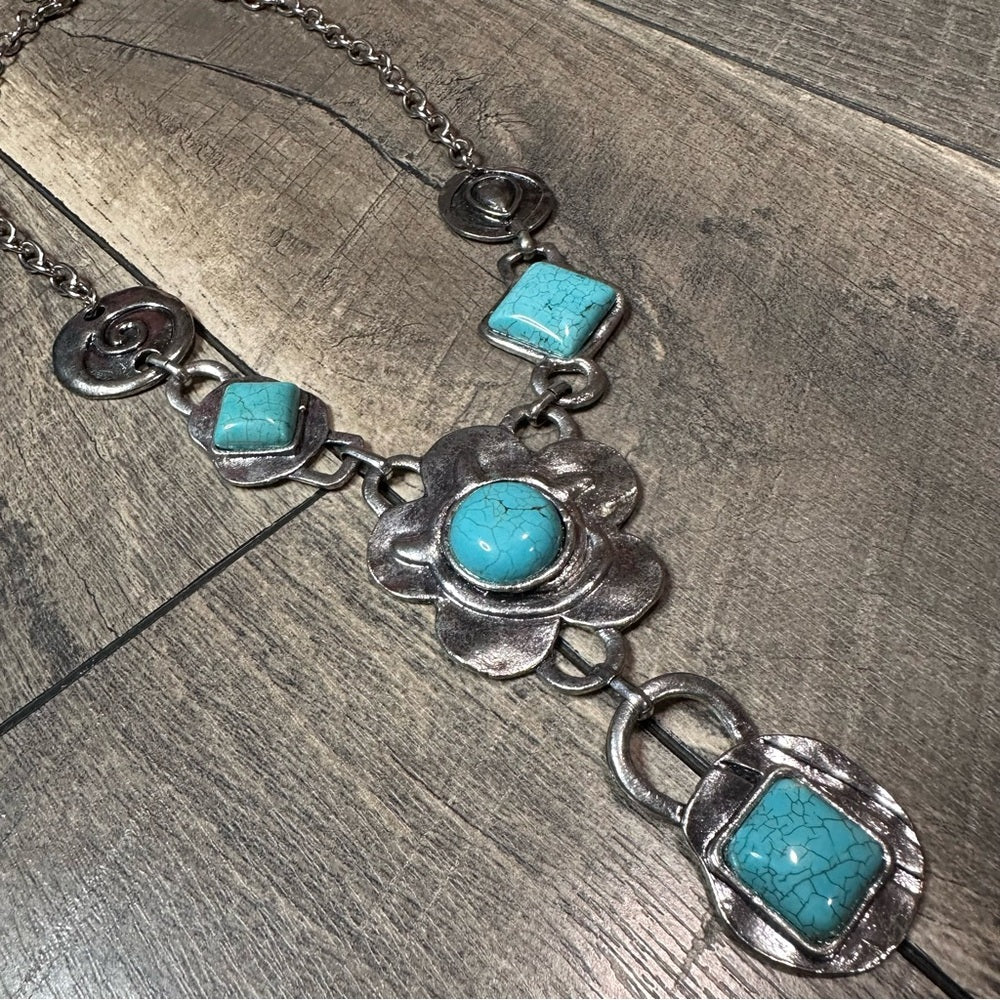 Boho Silver-toned Turquoise Necklace
