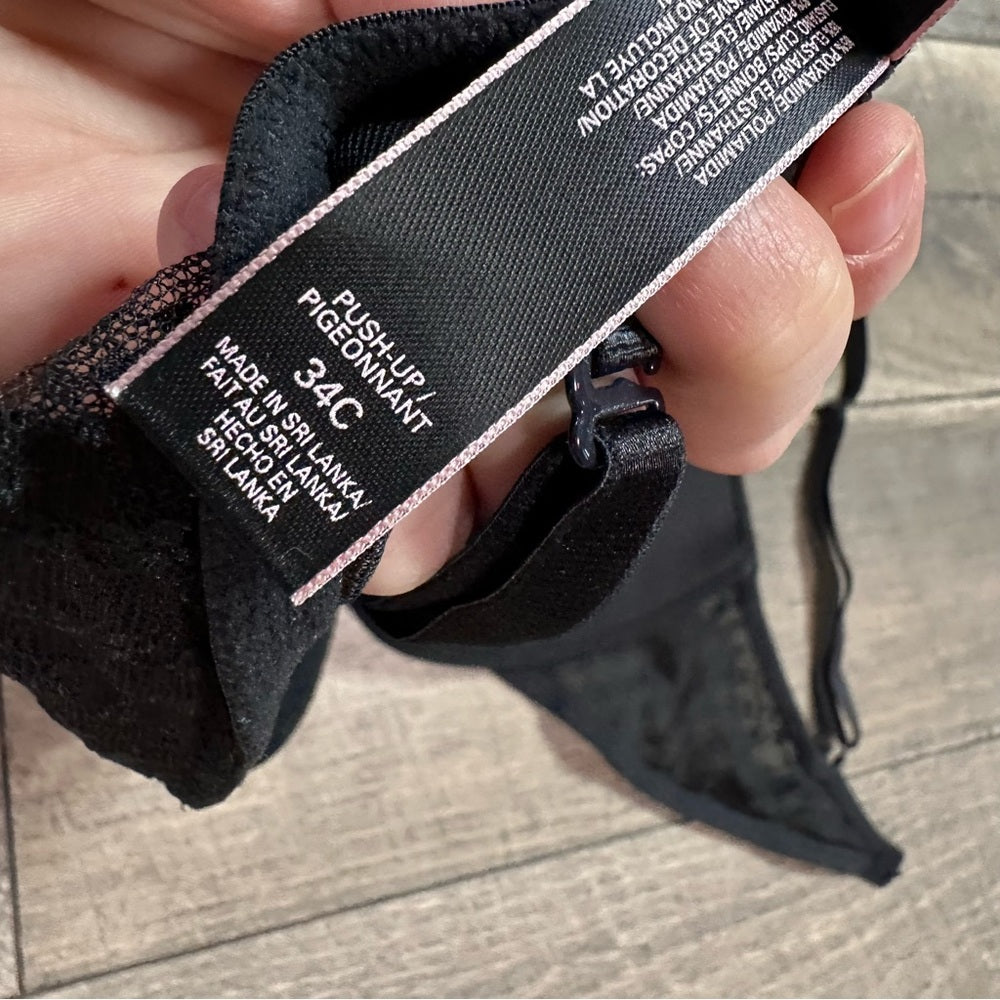 Victoria’s Secret Lace Push Up Bra