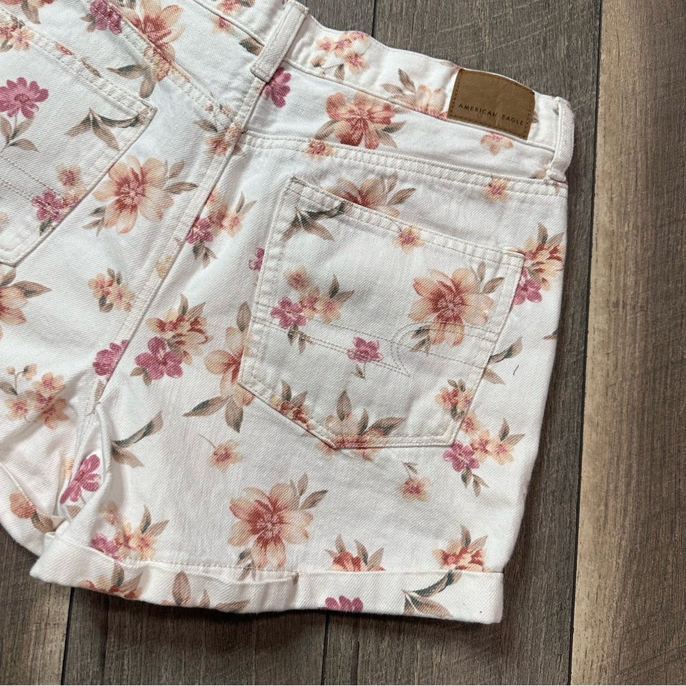 American Eagle Floral Mom Shorts