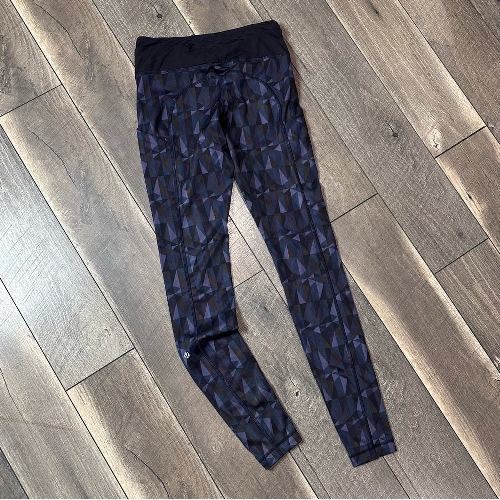 Lululemon Speed Tight II
Stained Glass Love Nightfall Black