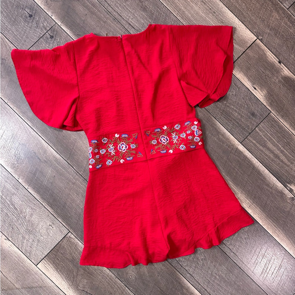 Entro Flutter Sleeve V Neck Romper