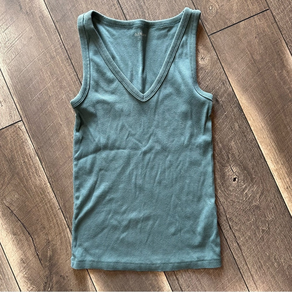 Old Navy Tank Top Bundle