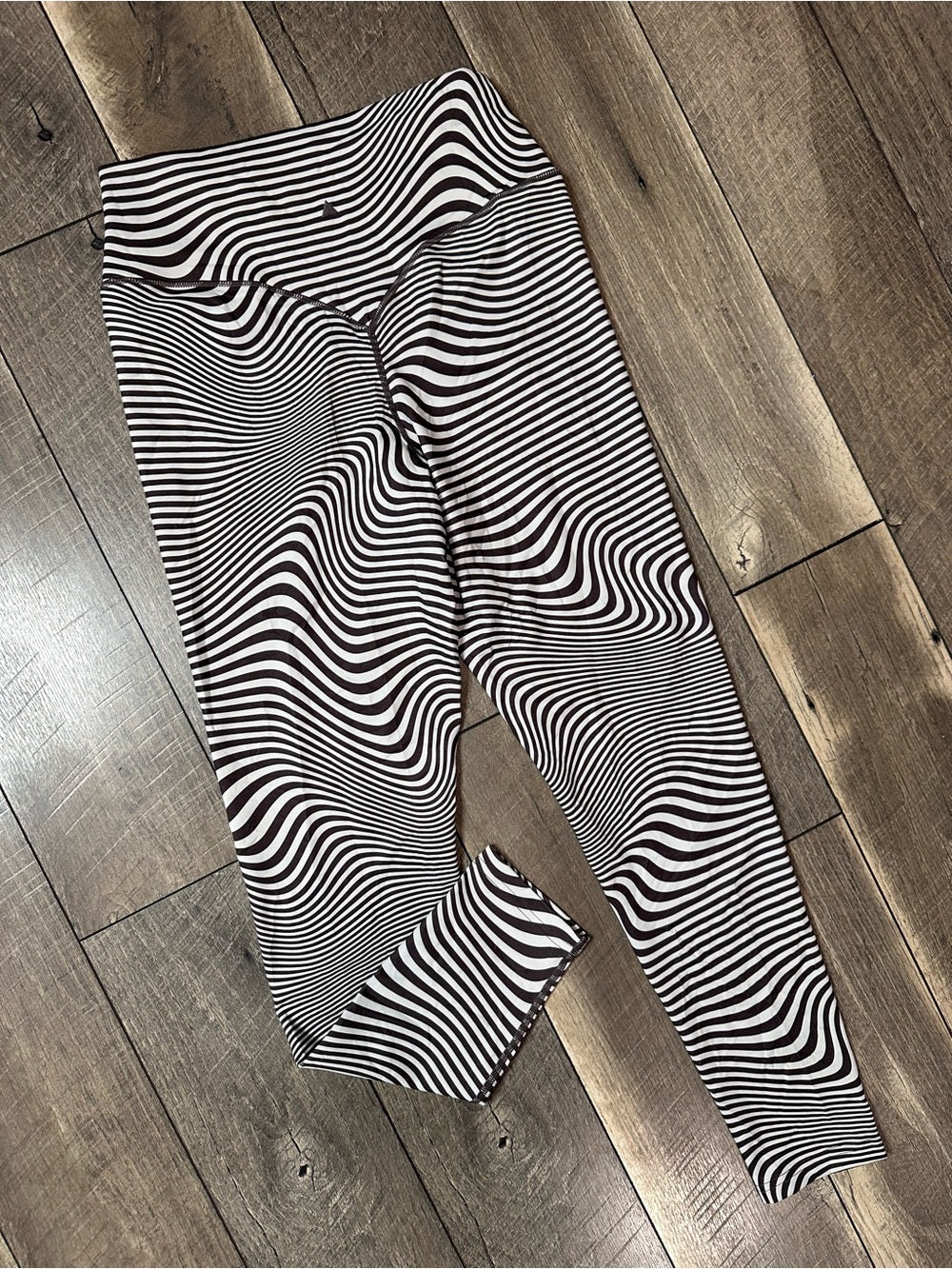 Vitality x Cosmopolitan The Storm Leggings