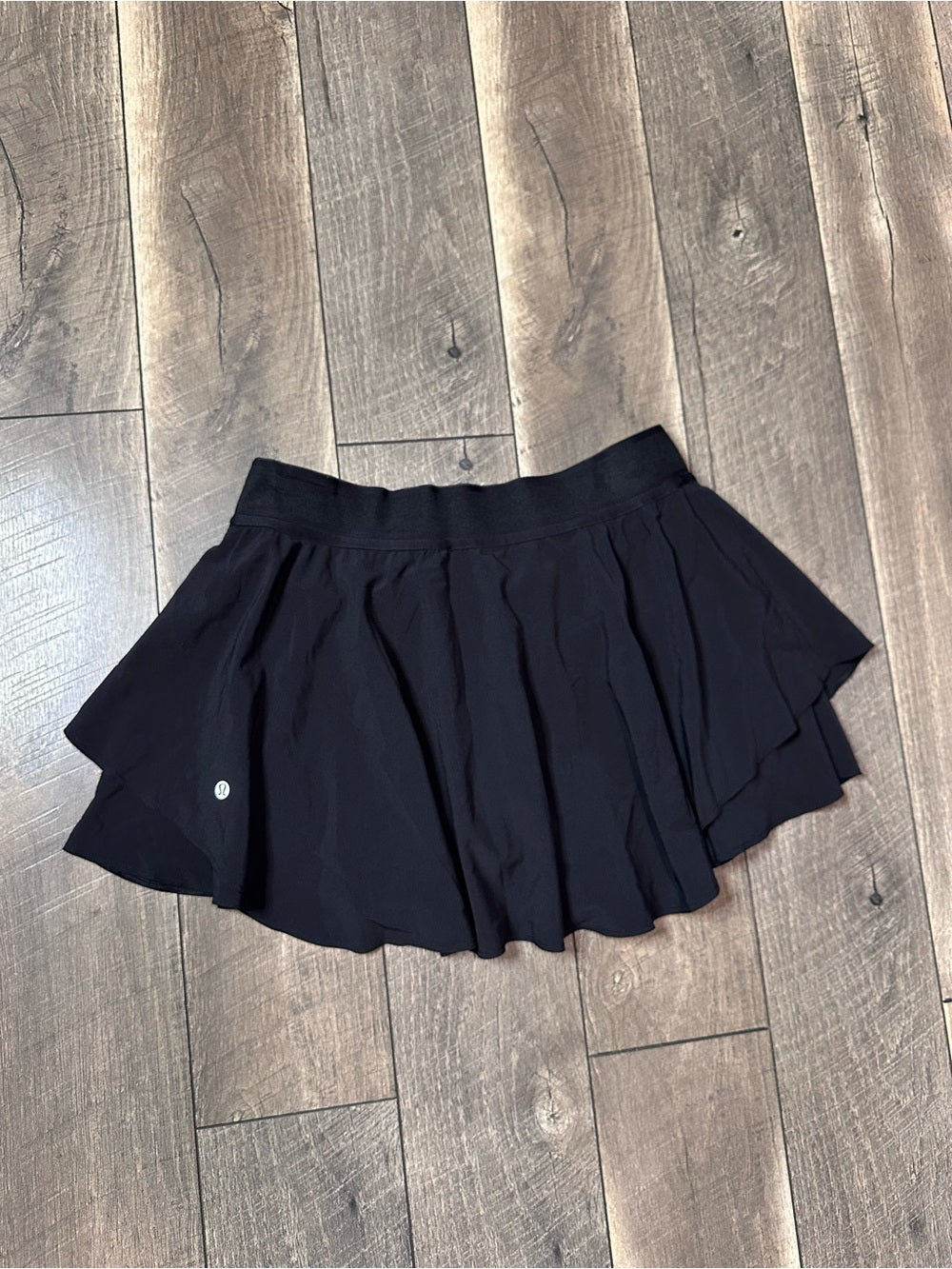 Lululemon Court Rival High Rise Skirt
Black