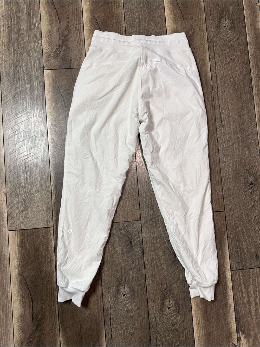 Lululemon Dance Studio Mid-Rise Jogger *Full Length
White