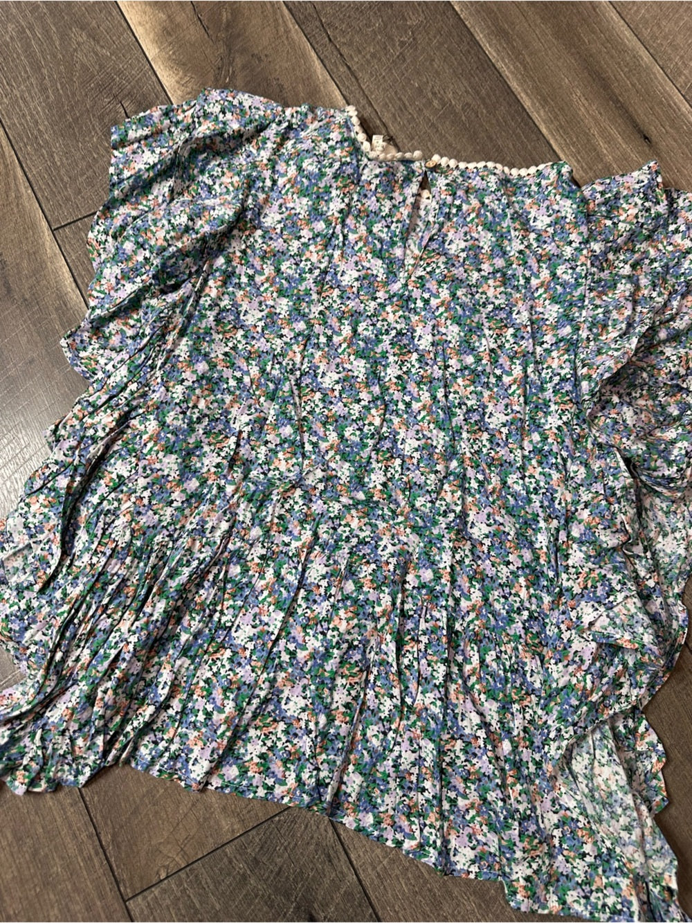 Easel Floral Ruffle Blouse