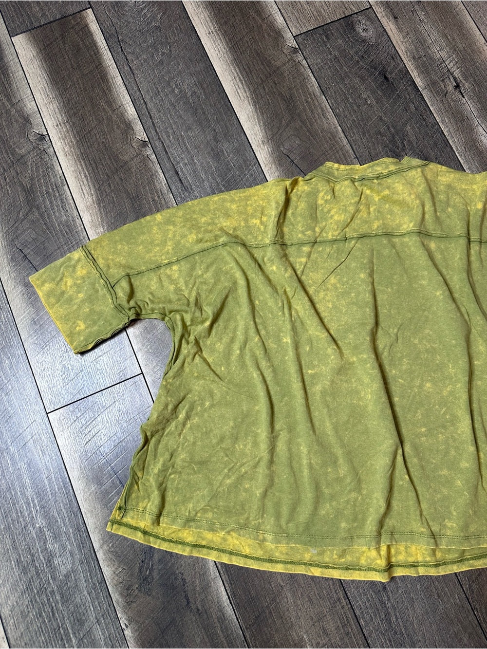 Easel Oversized Star Short Sleeve Top (new with tags)