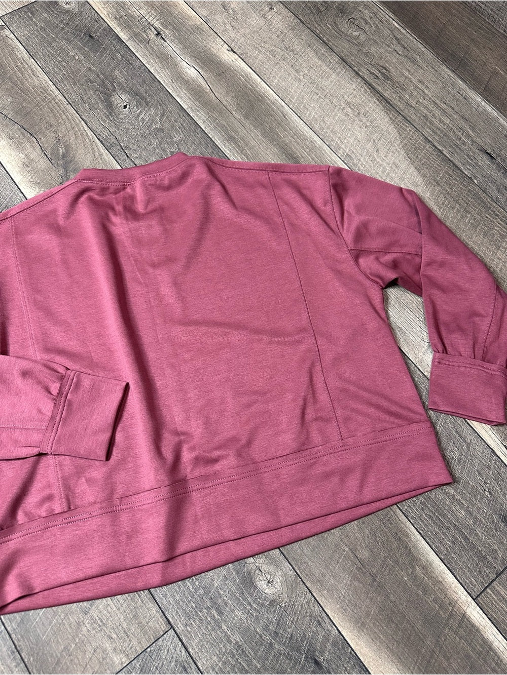 White Birch Berry Buttery Soft Crewneck Pullover (new without tags)