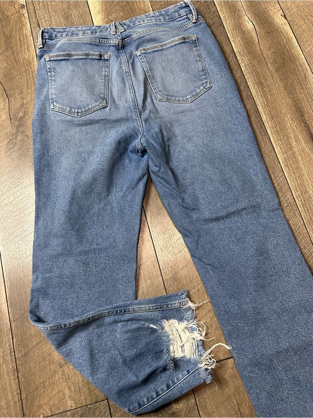 Good American Hi Rise Straight Leg Jeans