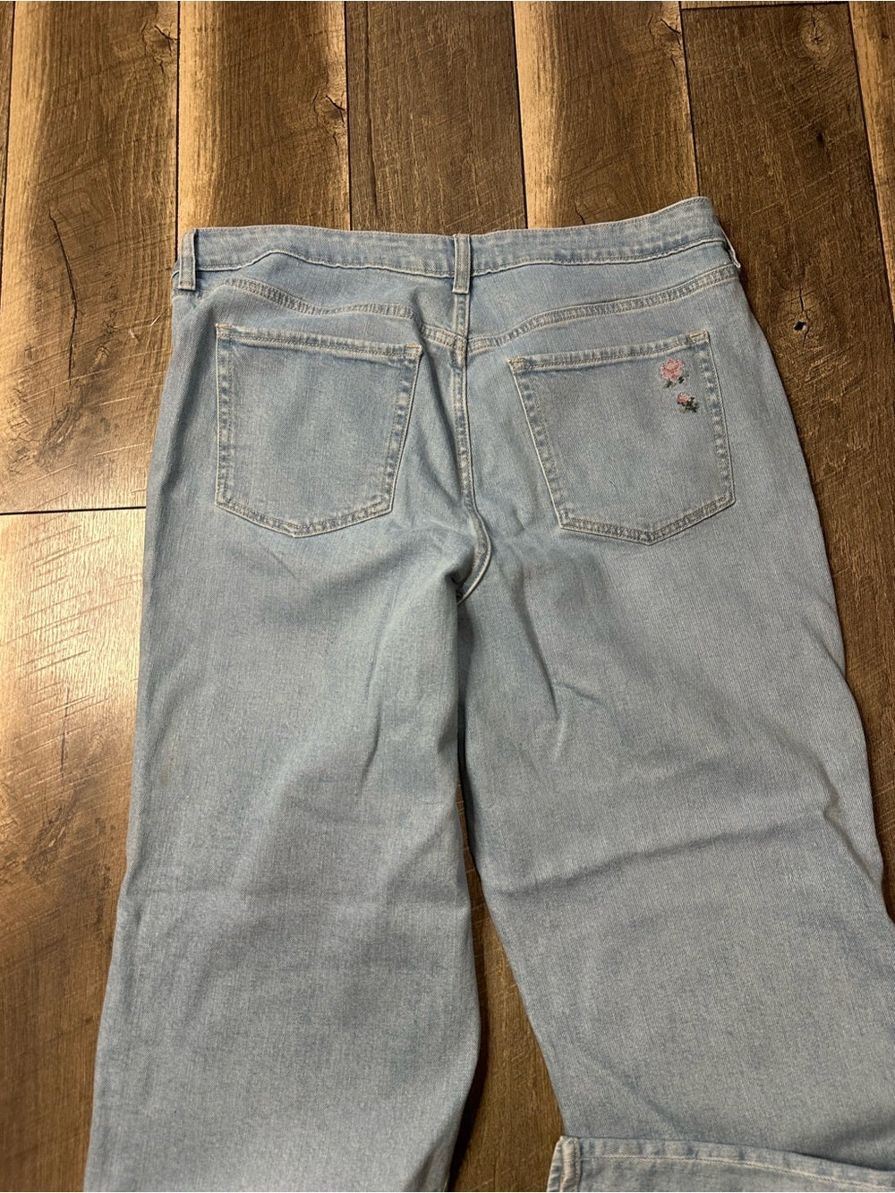 Old Navy OG Loose Hi Rise Floral Embroidered Jeans