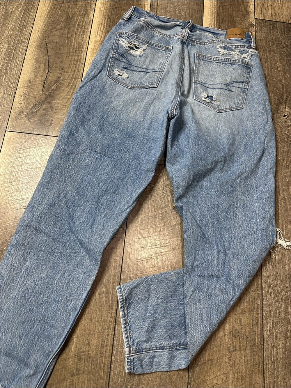 American Eagle Mom Jeans