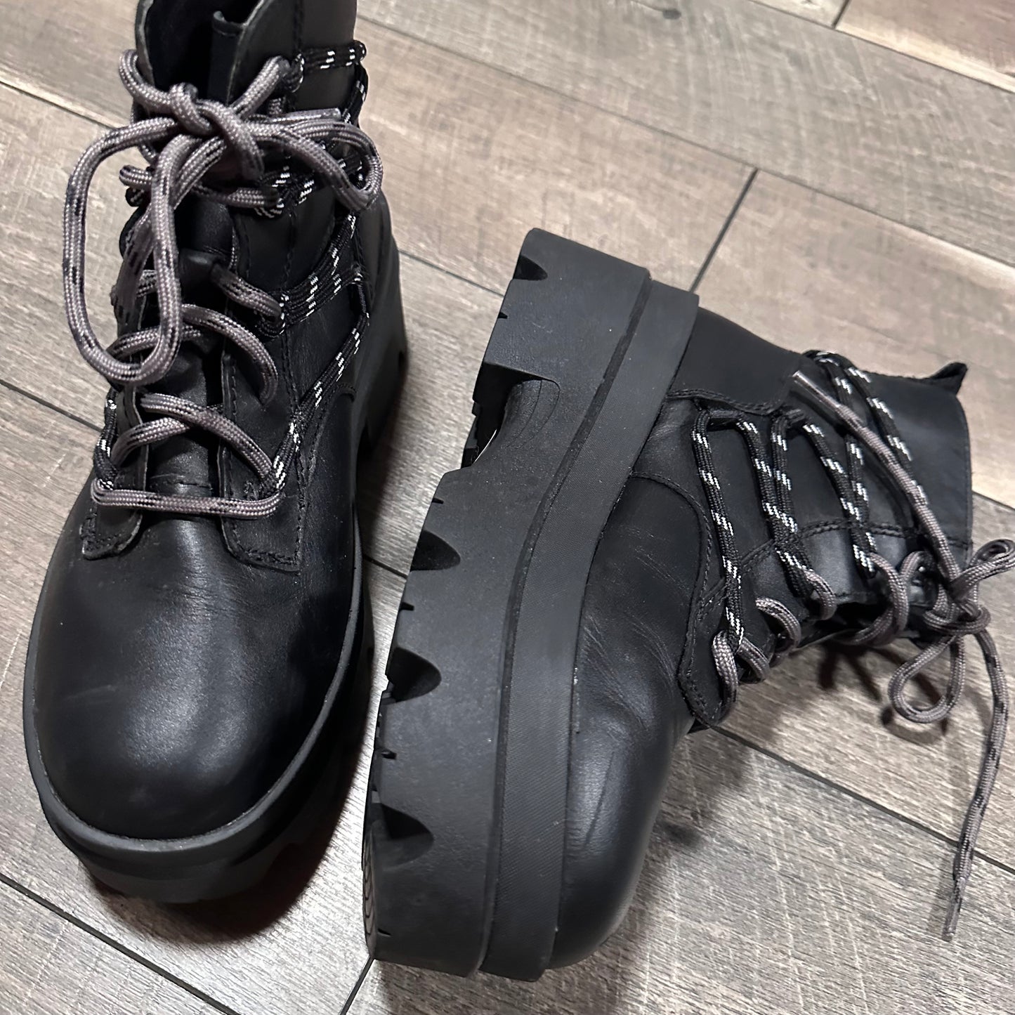UGG Brisbane Lace Up Boots