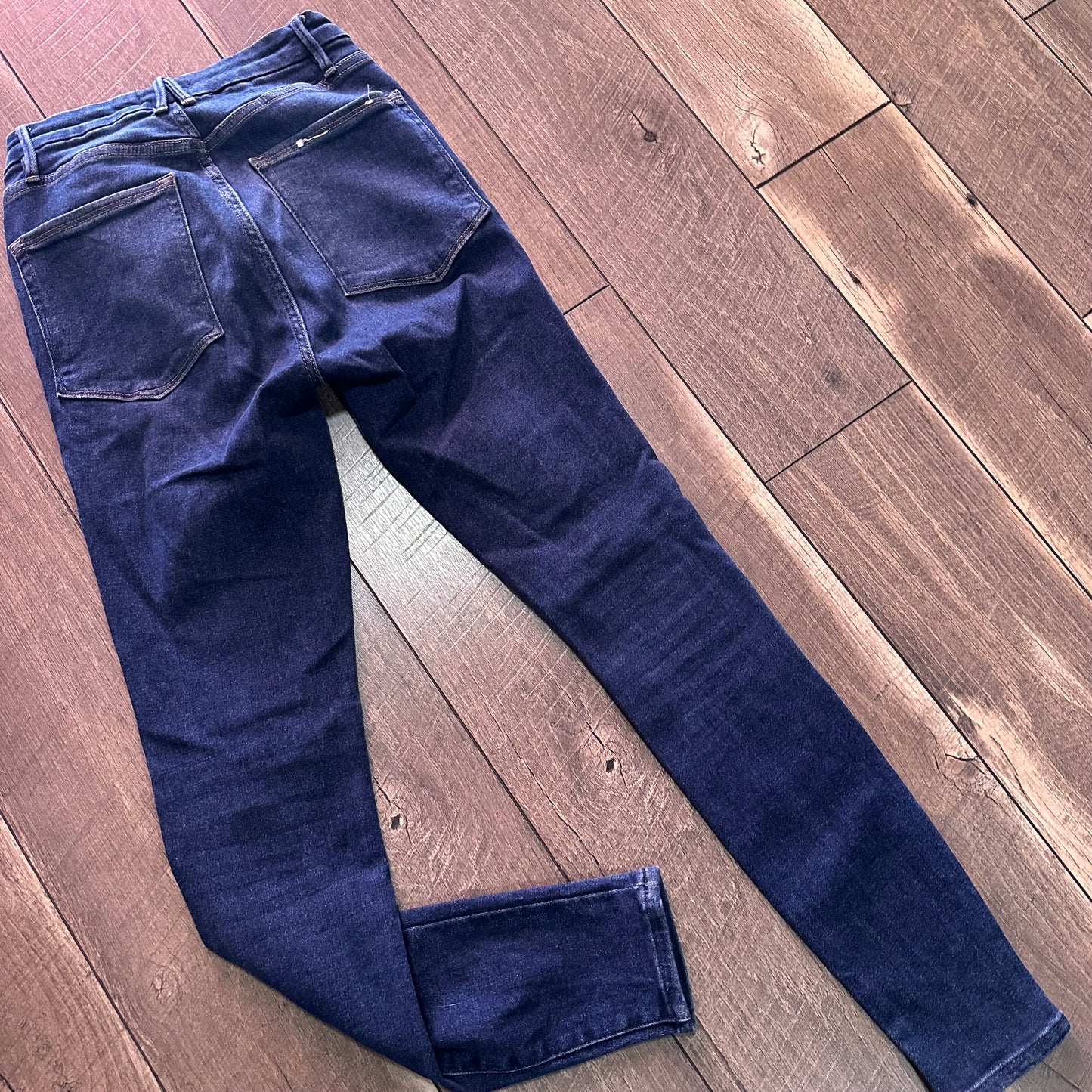 Good American Crossover Waist Skinny Jeans