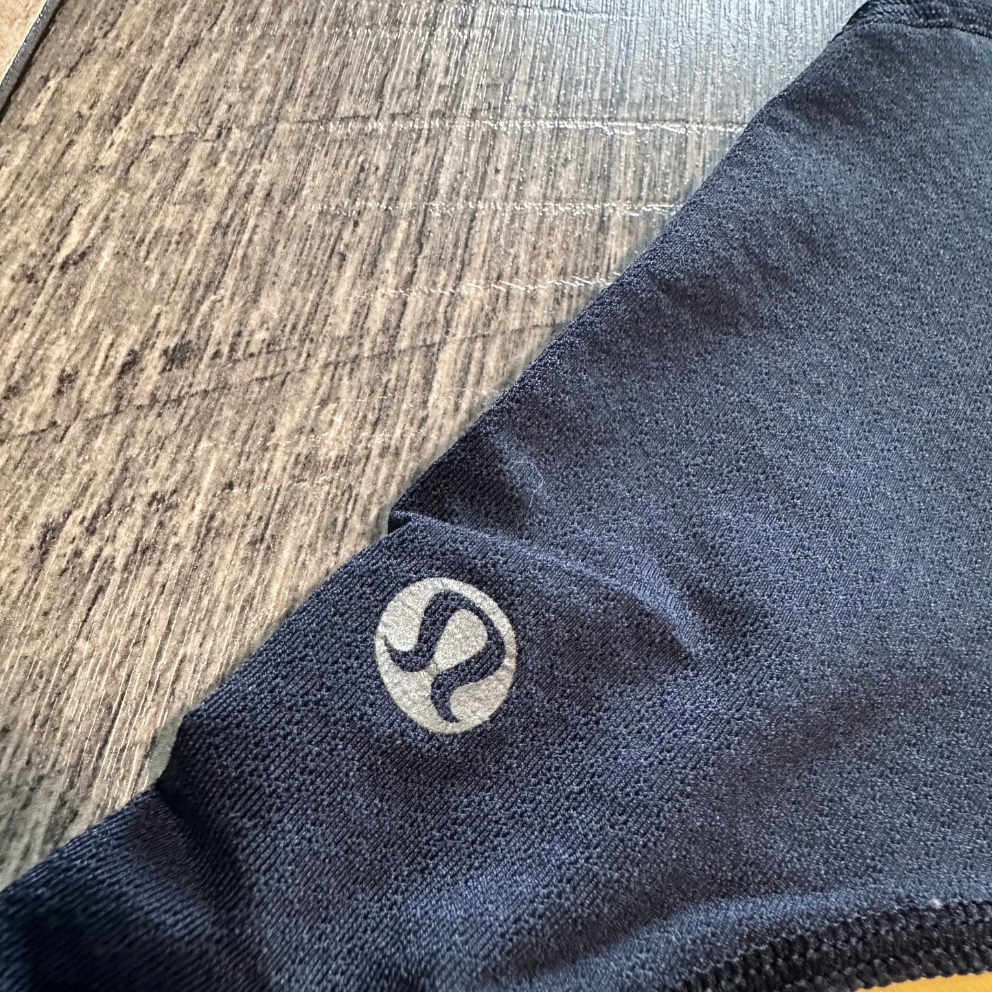 Lululemon Run: Inspire Crop II Inkwell / Burning Yellow