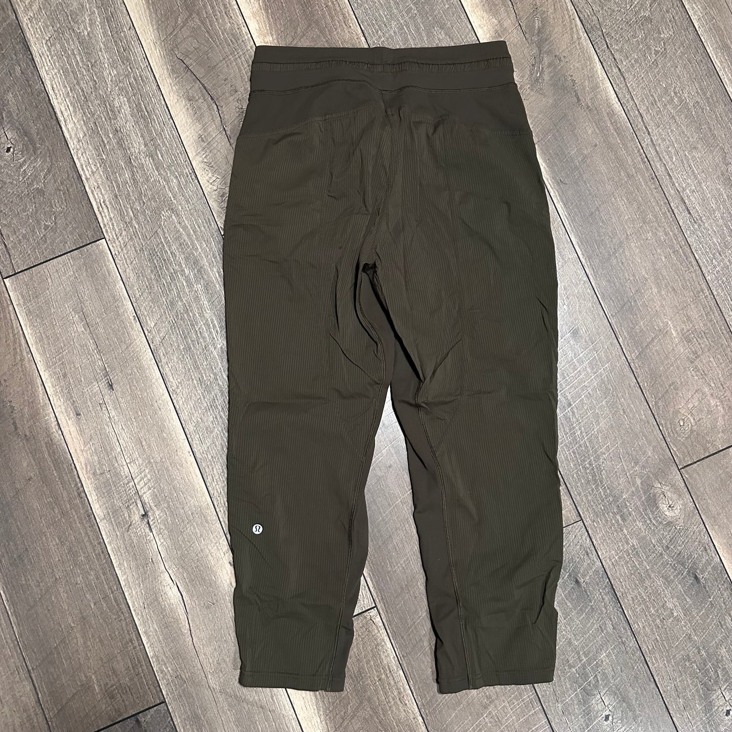 Lululemon Dance Studio Crop *25"
Dark Olive
