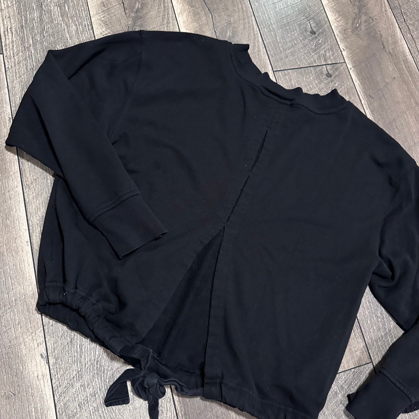 Old Navy Black Pullover Tie Waist