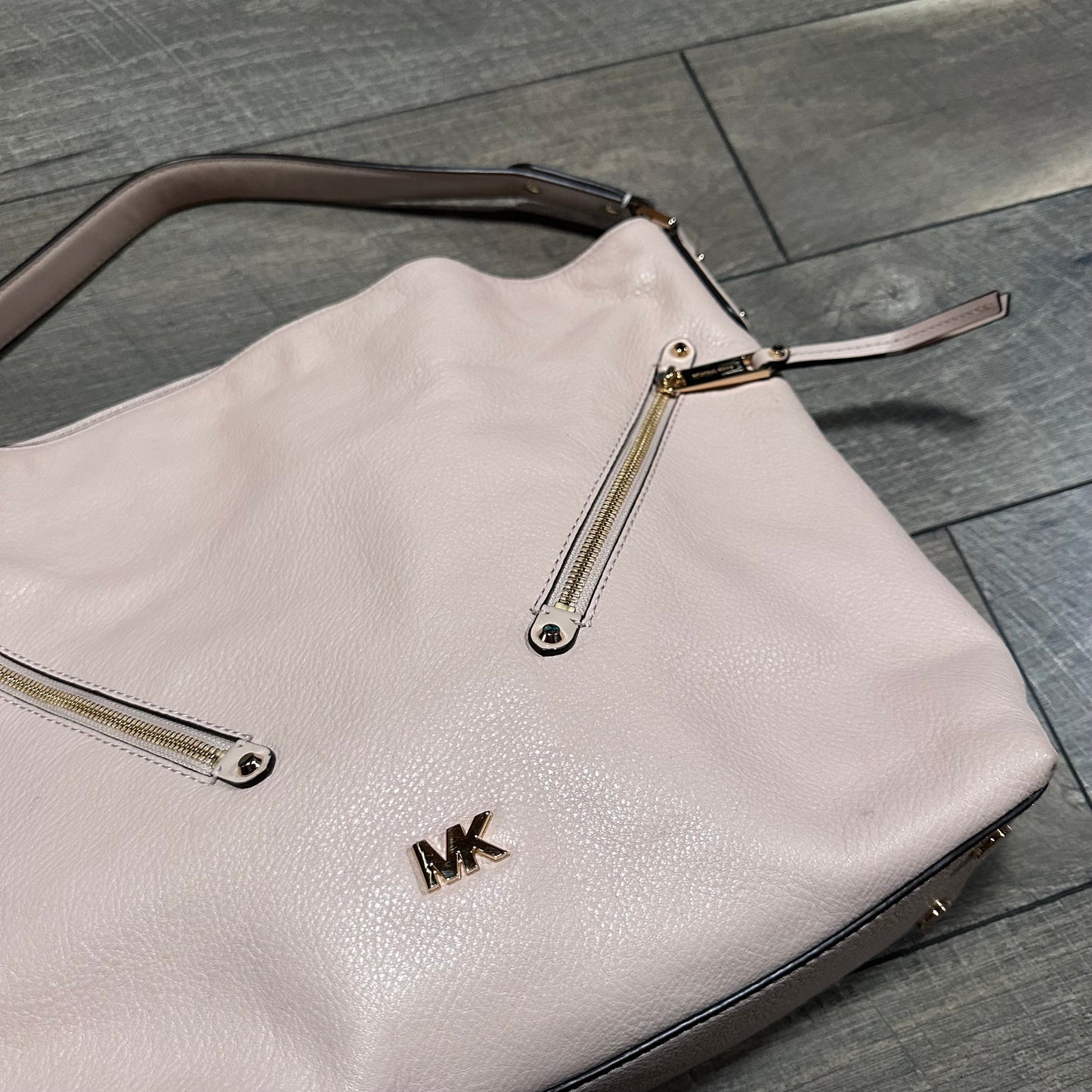 Michael Kors Evie Large Pebbled Leather Shoulder Bag