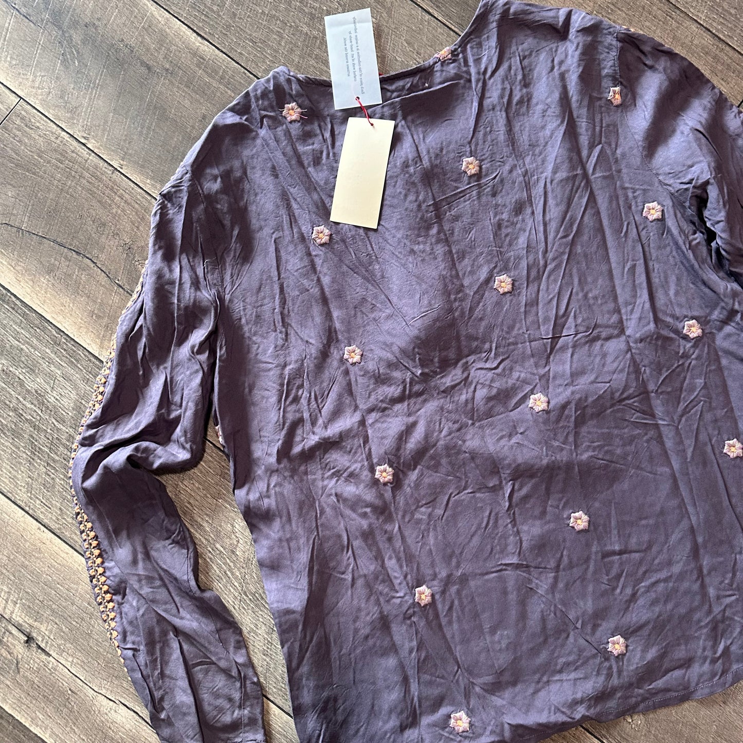 Solitaire Embroidered Long Sleeve Top (new with tags)