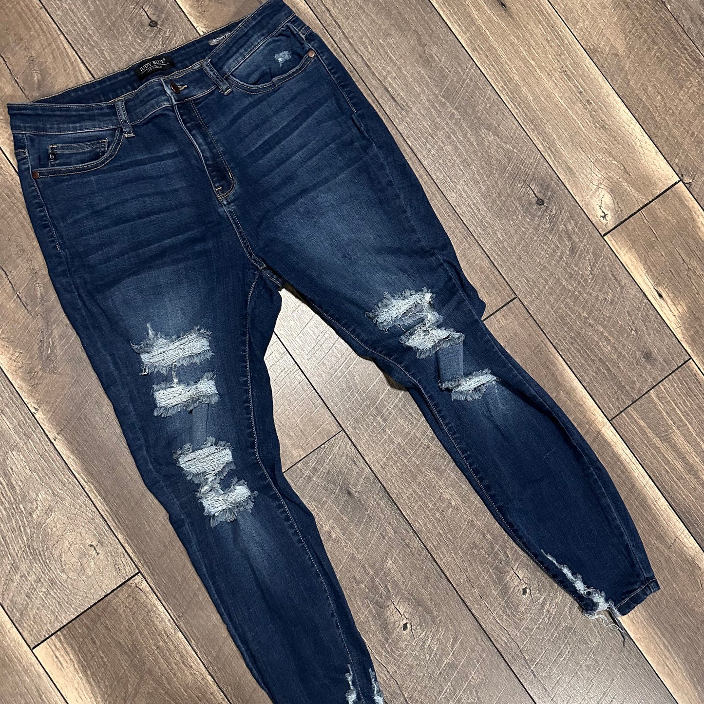 Judy Blue Skinny Fit Jeans