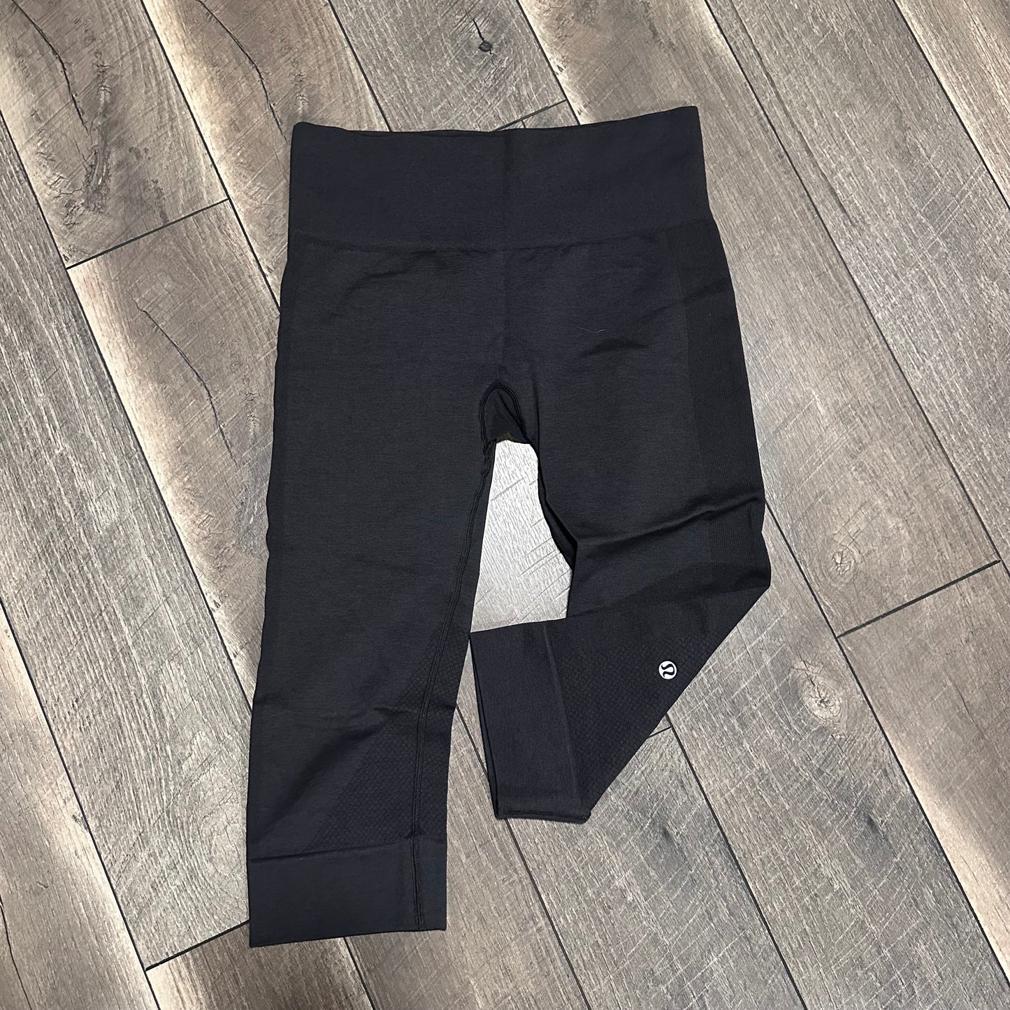 Lululemon Seamless Charcoal Gray Crop