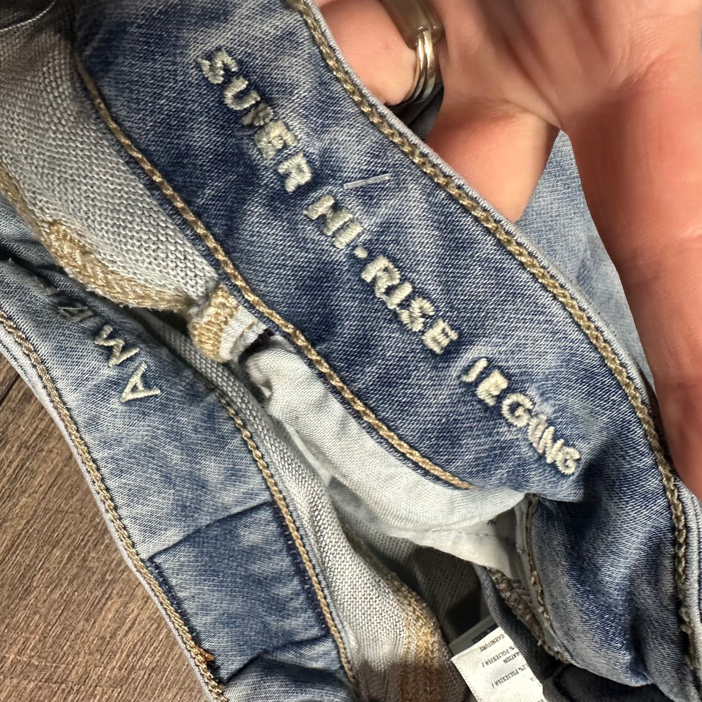 American Eagle Super Hi Rise Jeggings