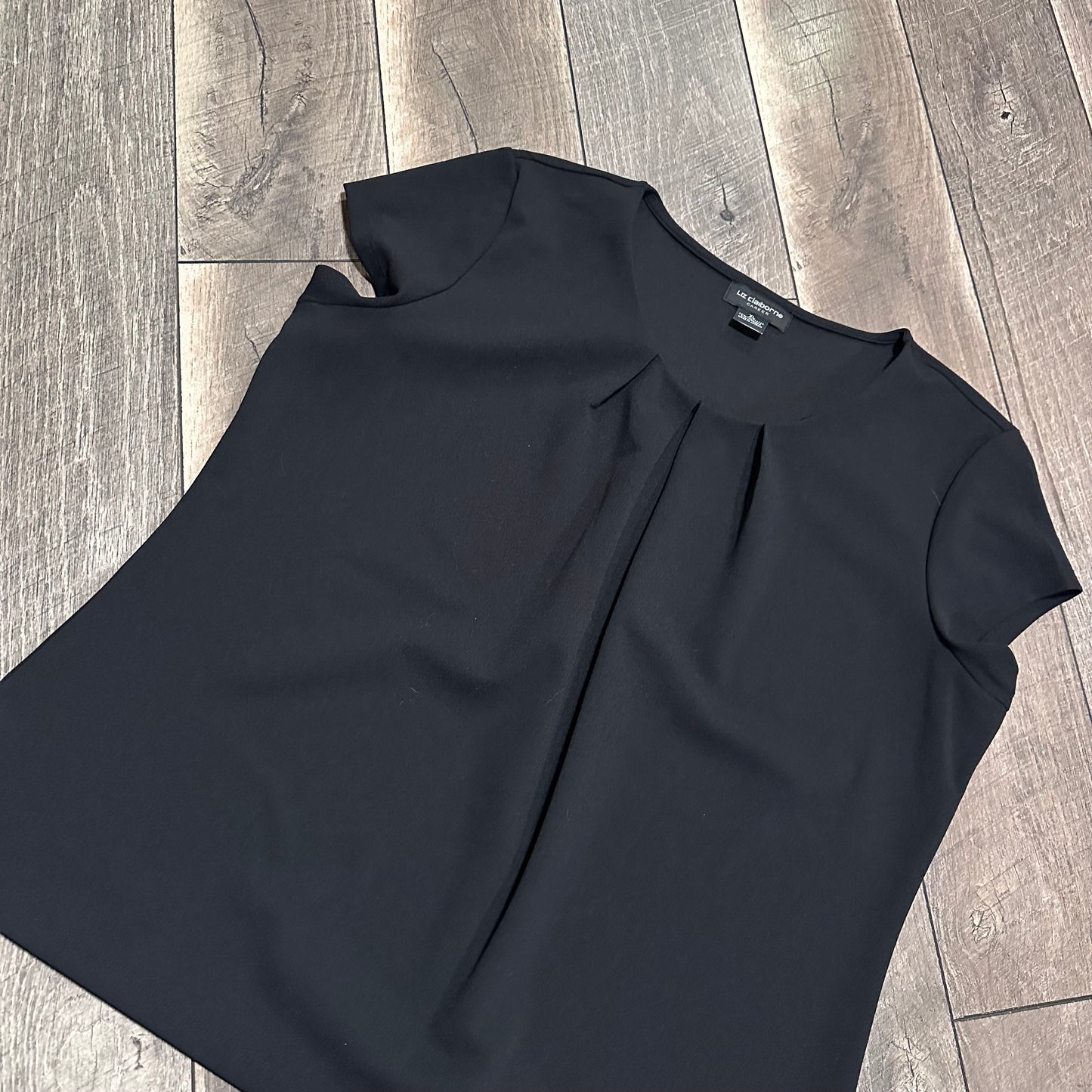 Liz Claiborne Career Short Sleeve Blouse