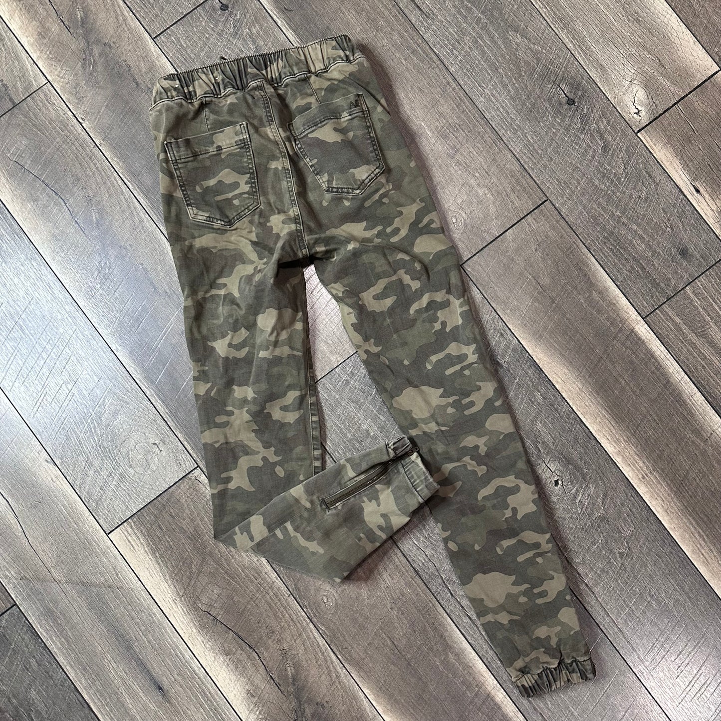 American Eagle Camo Joggers