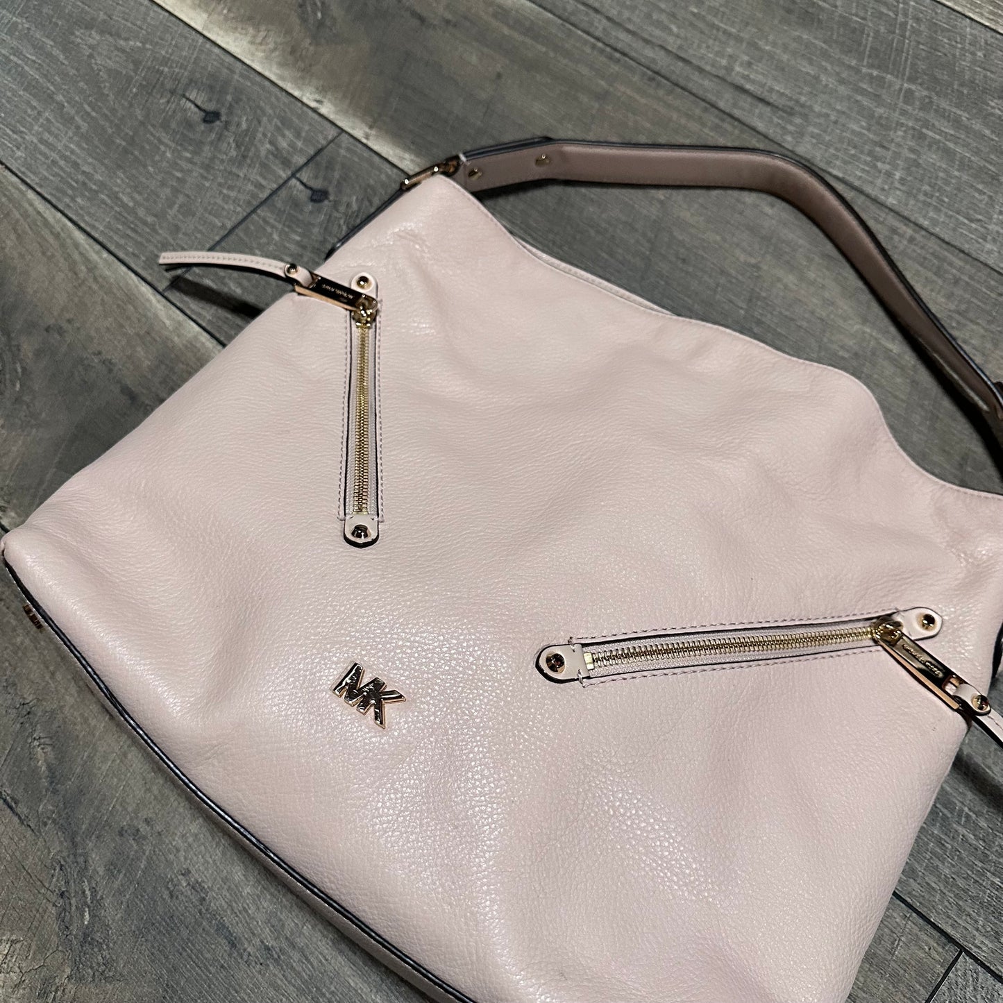 Michael Kors Evie Large Pebbled Leather Shoulder Bag