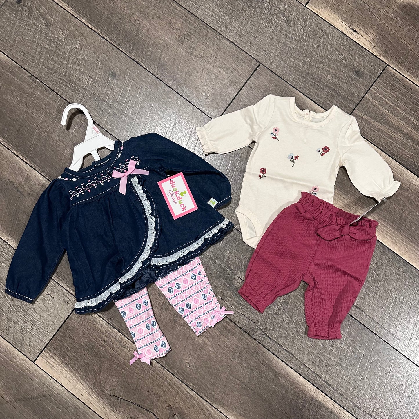 NWT❤️ Newborn Outfit Bundle