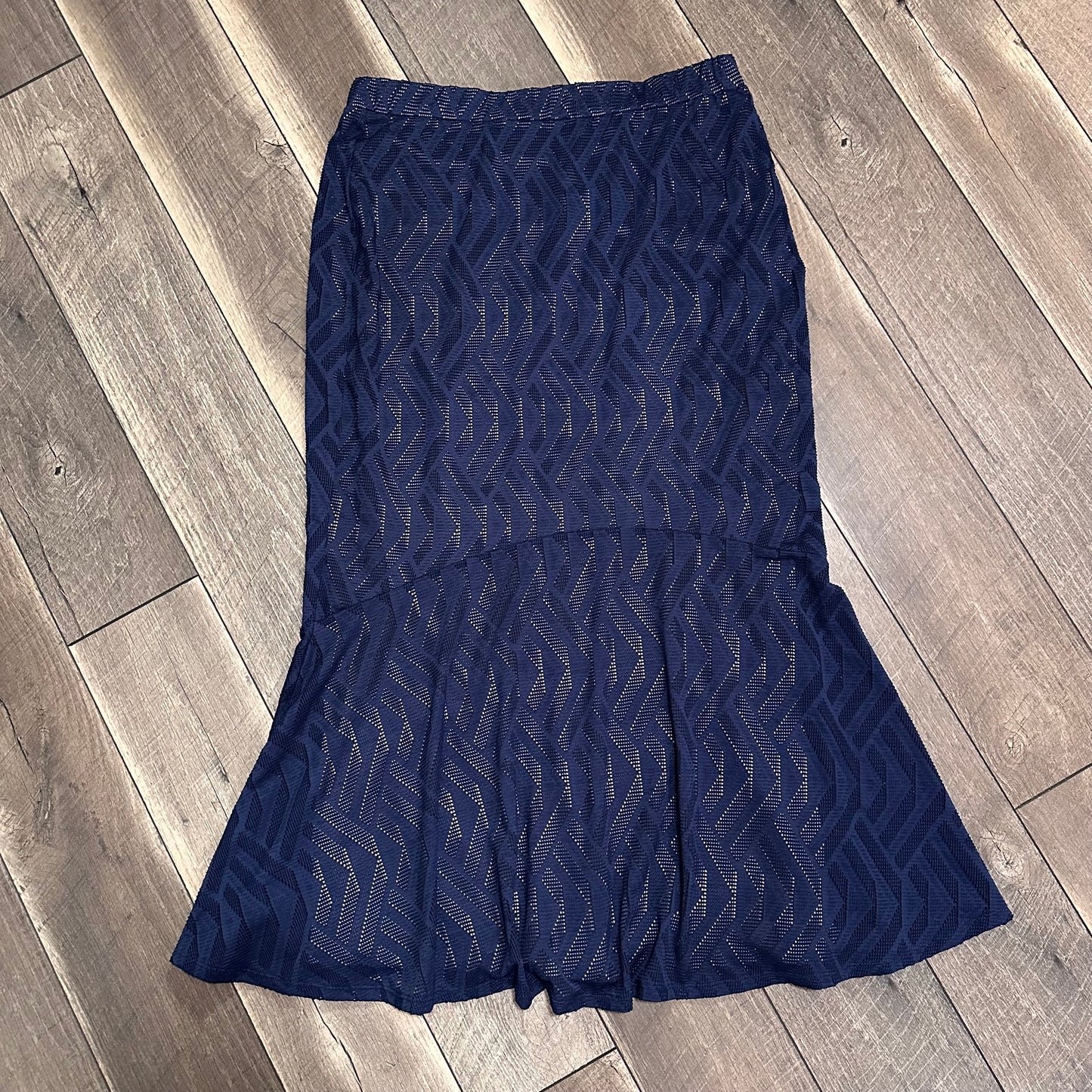 Cato Mermaid Lined Lace Skirt