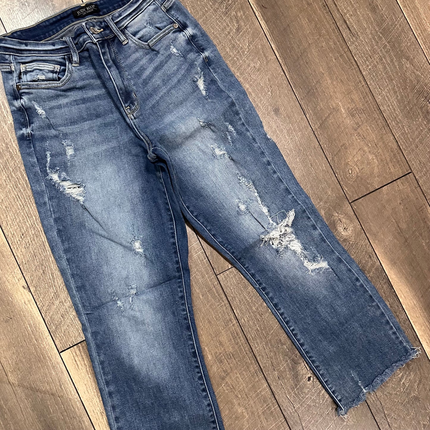 Judy Blue Straight Fit Distressed Jeans
