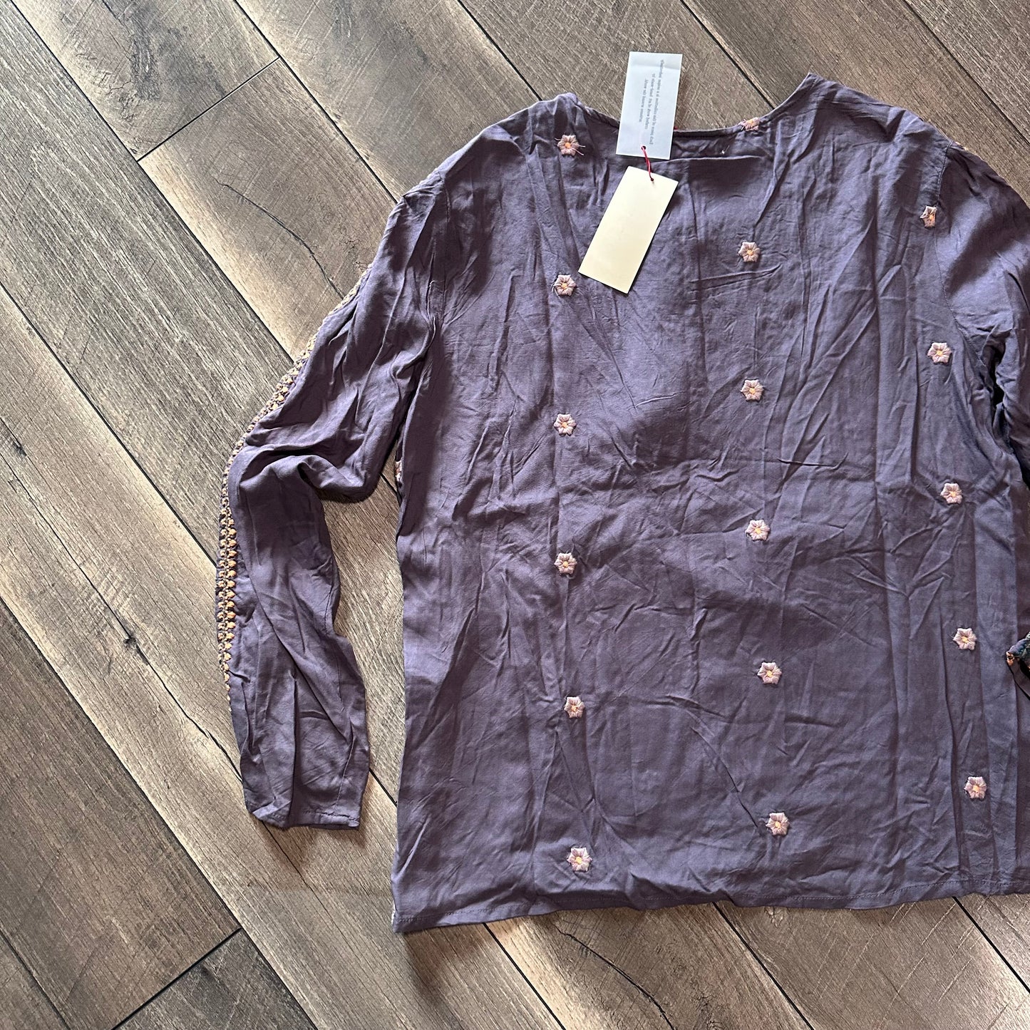 Solitaire Embroidered Long Sleeve Top (new with tags)