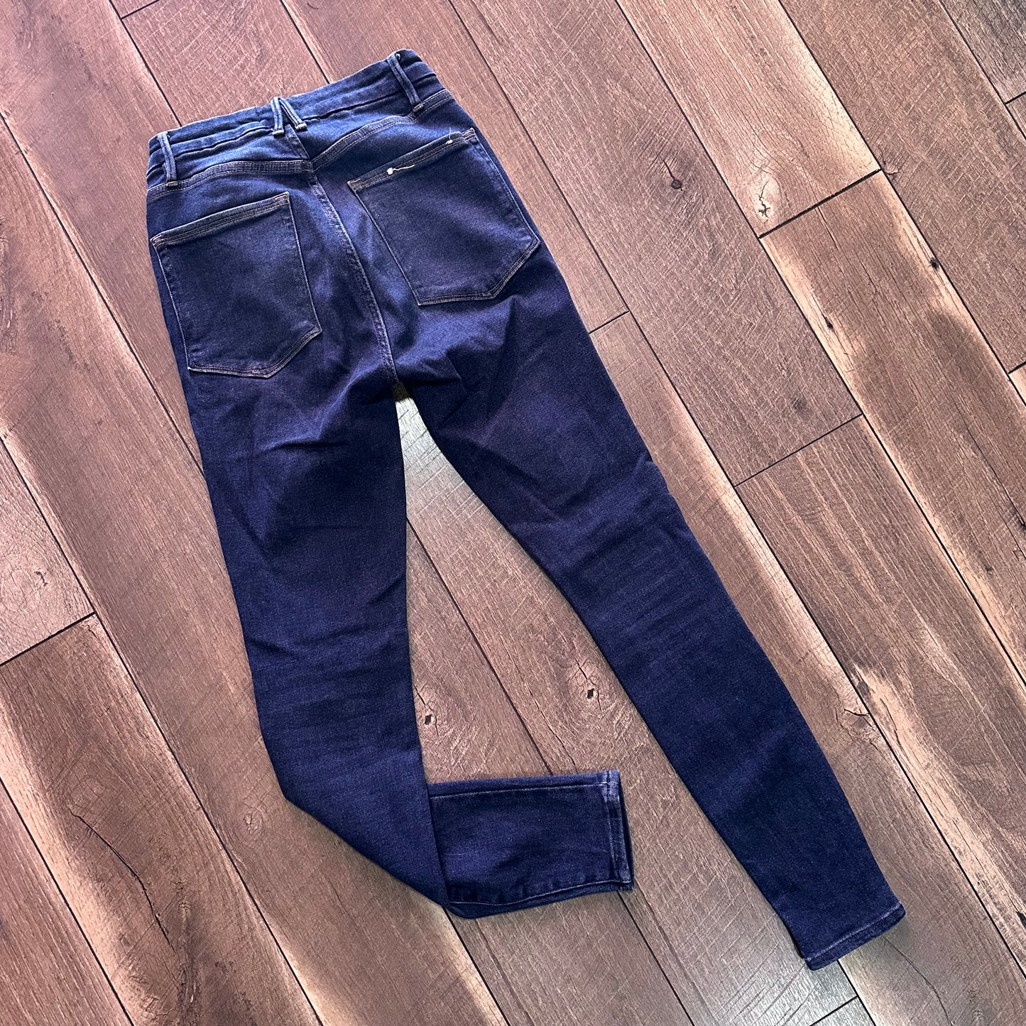 Good American Crossover Waist Skinny Jeans