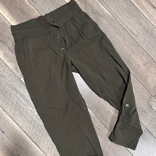 Lululemon Dance Studio Crop *25"
Dark Olive