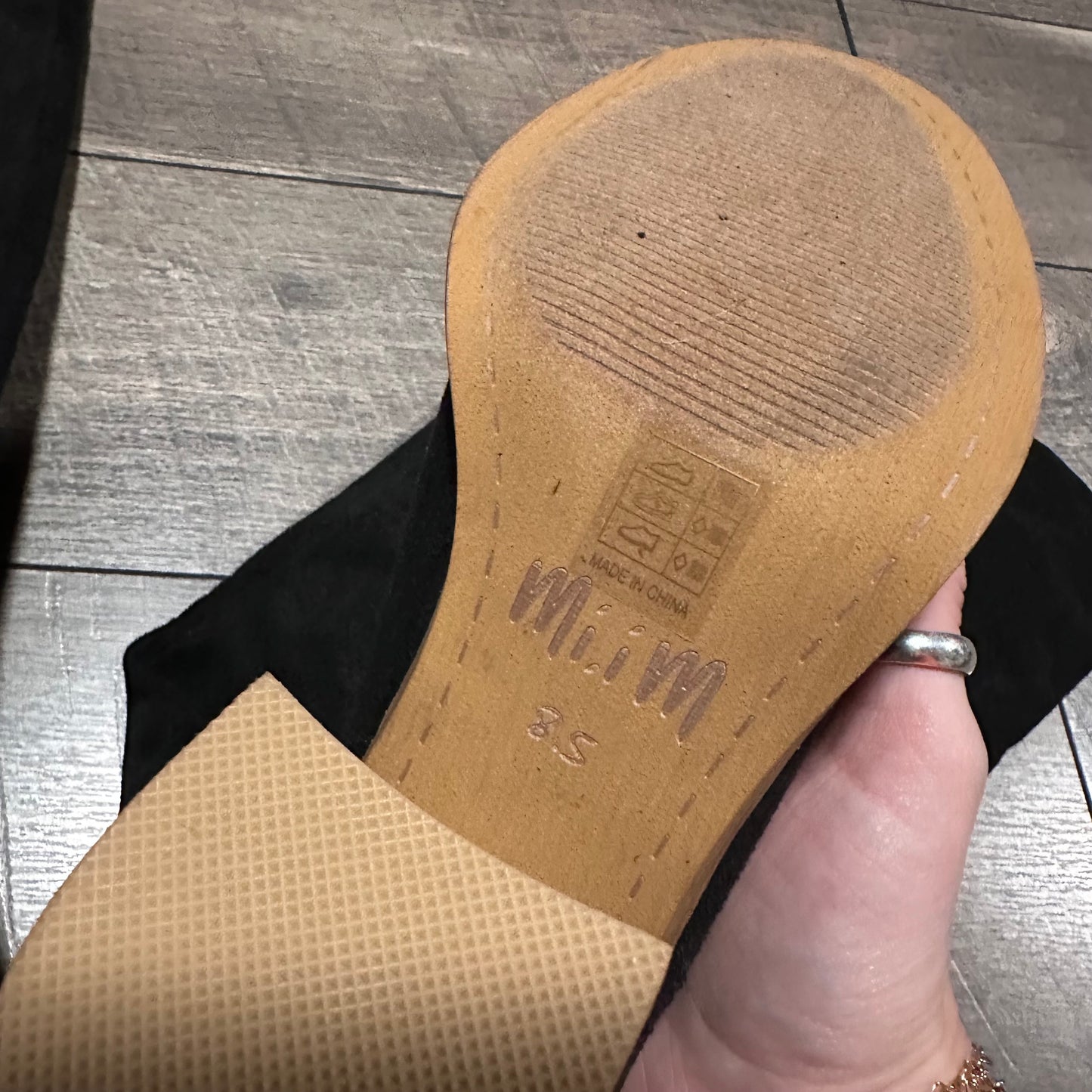 Mi.iM Knee High Sueded Boots