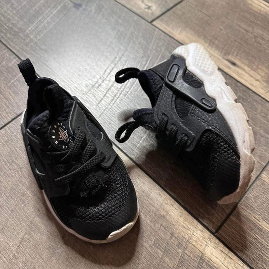 Nike Huarache Sneakers