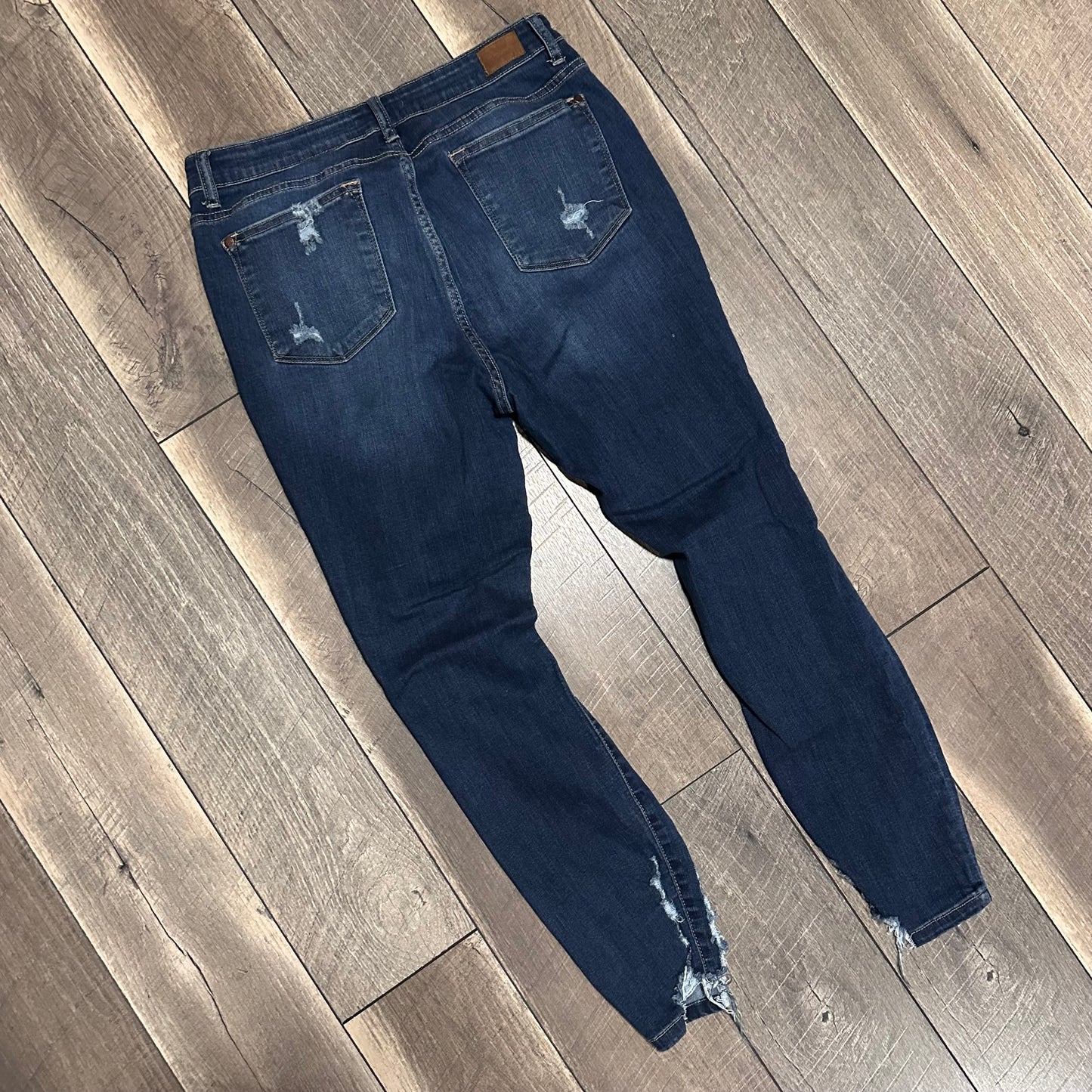 Judy Blue Skinny Fit Jeans