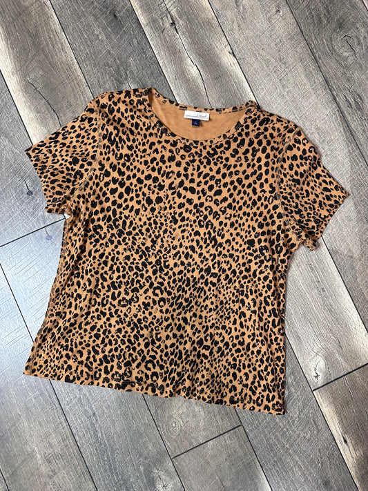 Universal Threads Leopard Short Sleeve
