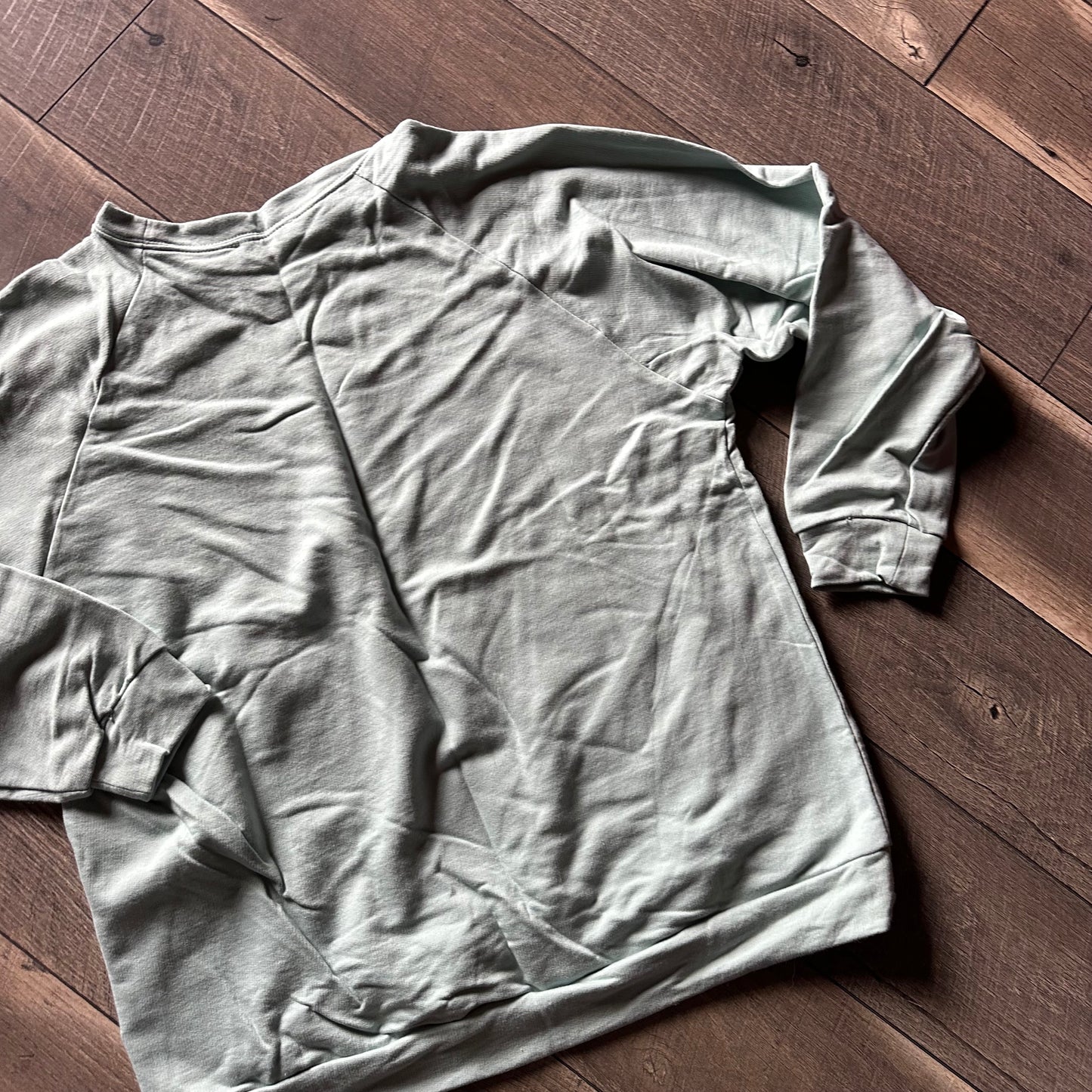 Zenana Mint Crewneck Pullover (new without tags)