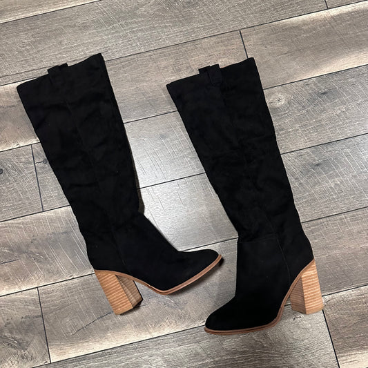 Mi.iM Knee High Sueded Boots